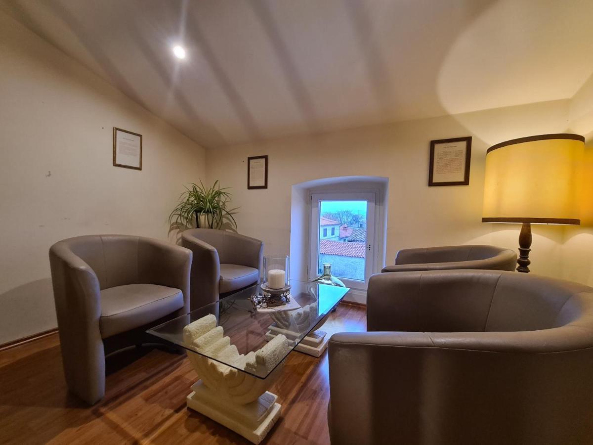 Hotel Stara Sola - Oleander Resort Korte Eksteriør bilde